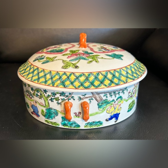 Vintage Chinese Famille Rose Porcelain Bowl With Lid - Picture 5 of 16